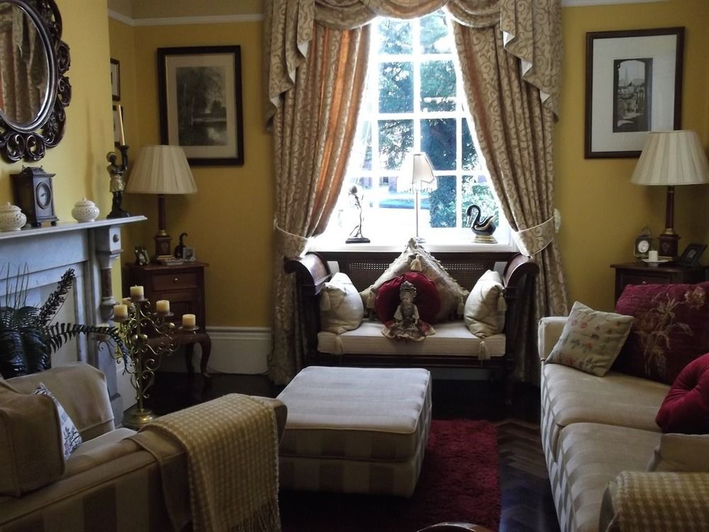 Holly House Bed And Breakfast And Apartments Hereford Eksteriør billede