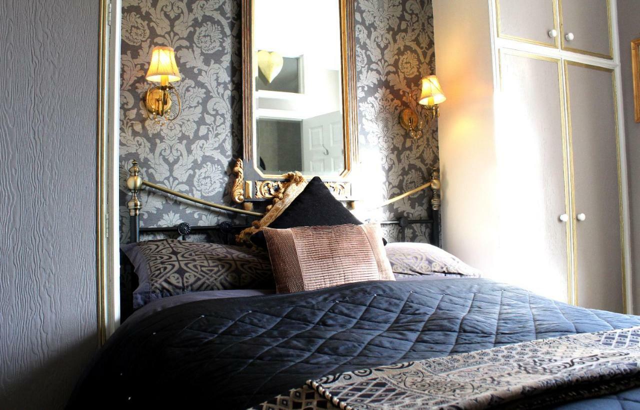 Holly House Bed And Breakfast And Apartments Hereford Eksteriør billede